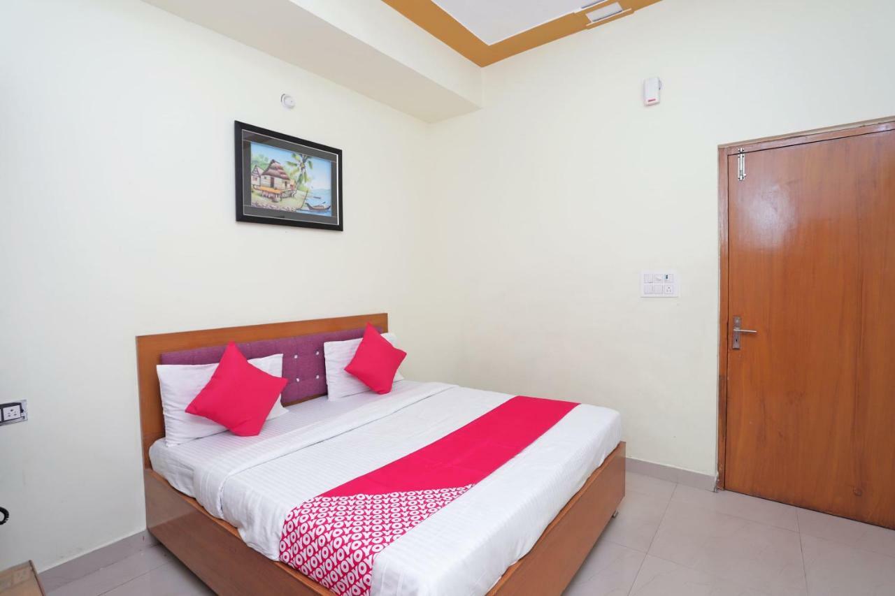 Oyo 38520 Hotel Silverspoon Roorkee Eksteriør billede