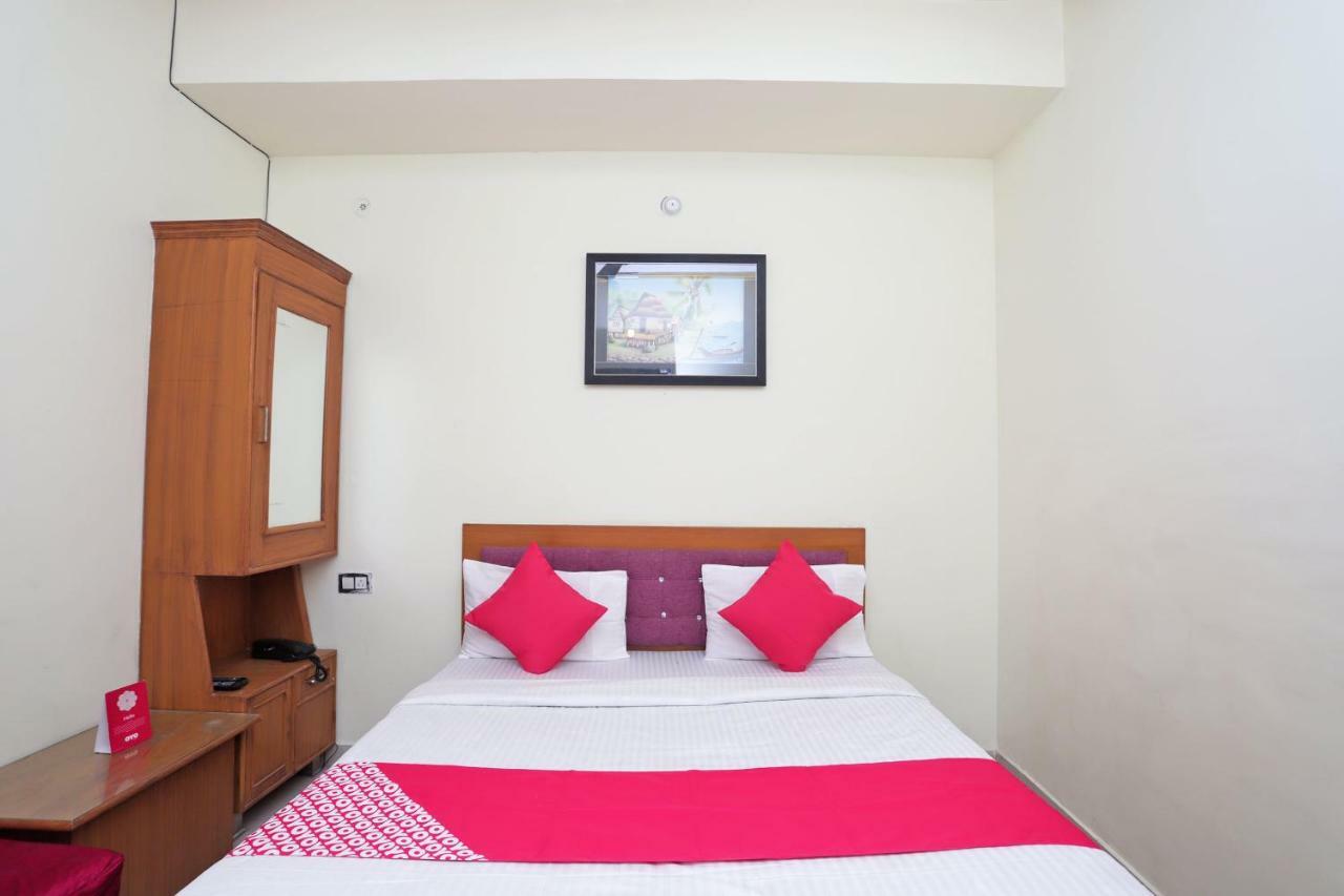 Oyo 38520 Hotel Silverspoon Roorkee Eksteriør billede