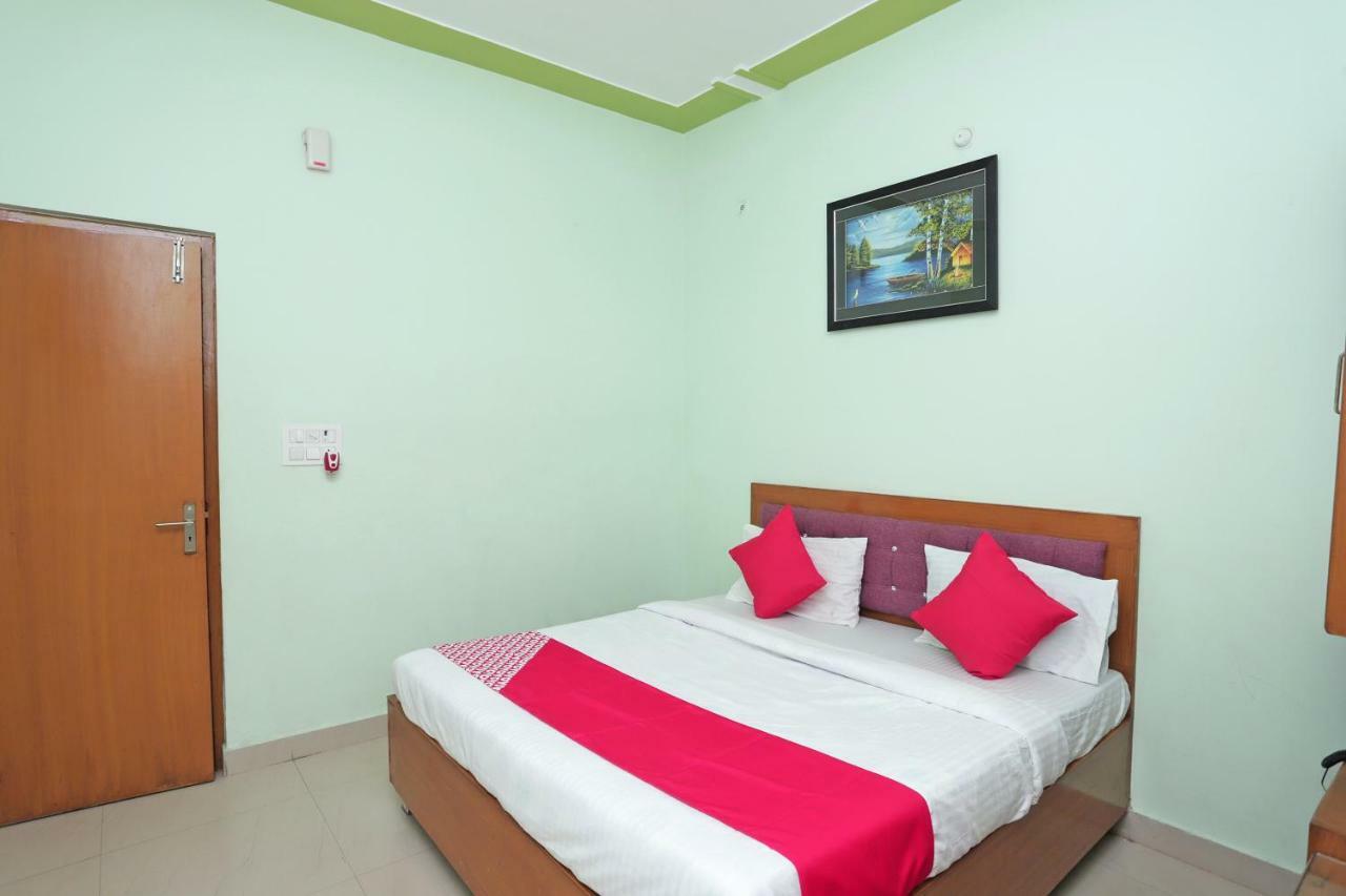 Oyo 38520 Hotel Silverspoon Roorkee Eksteriør billede