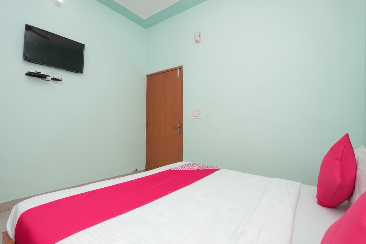 Oyo 38520 Hotel Silverspoon Roorkee Eksteriør billede